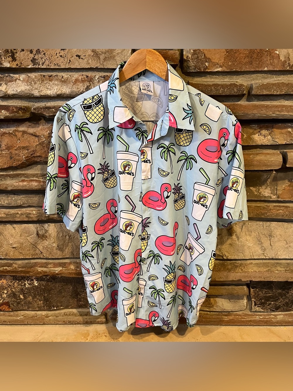 Buc-ee's Tropical Flamingo Print Short-Sleeve Shirt
